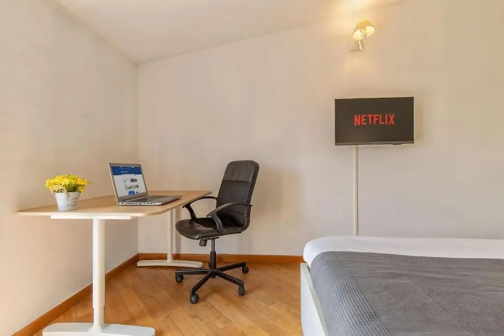 Unique & Strategic Flat, 50M From M4 Station Daire Milano İtalya